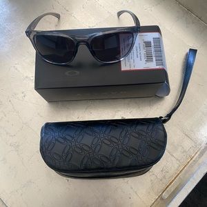 Oakley cat eye sunglasses 🕶